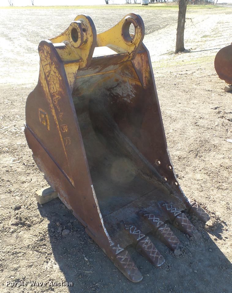 image for item DZ9136 Excavator bucket