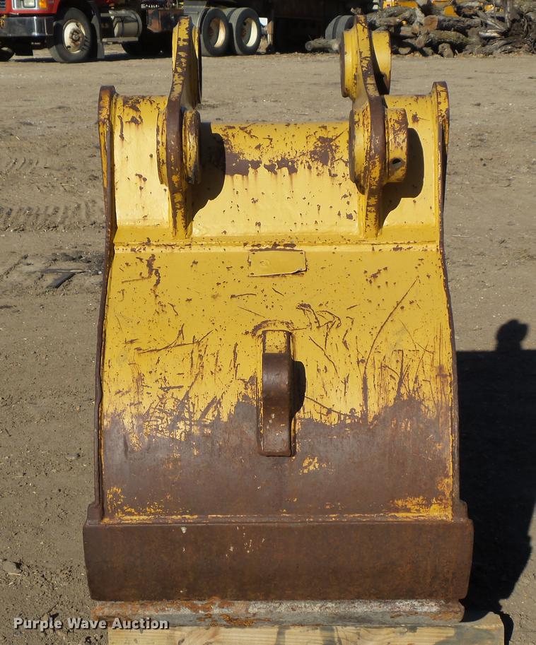 image for item DZ9136 Excavator bucket