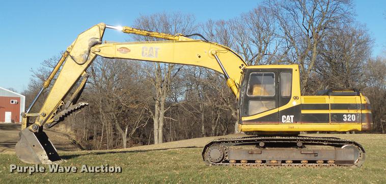 image for item DZ9142 1994 Caterpillar 320L excavator