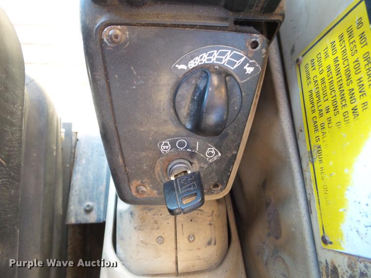 image for item DZ9142 1994 Caterpillar 320L excavator