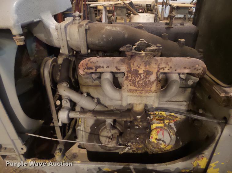 image for item DZ9144 McCormick-Deering T10 crawler tractor