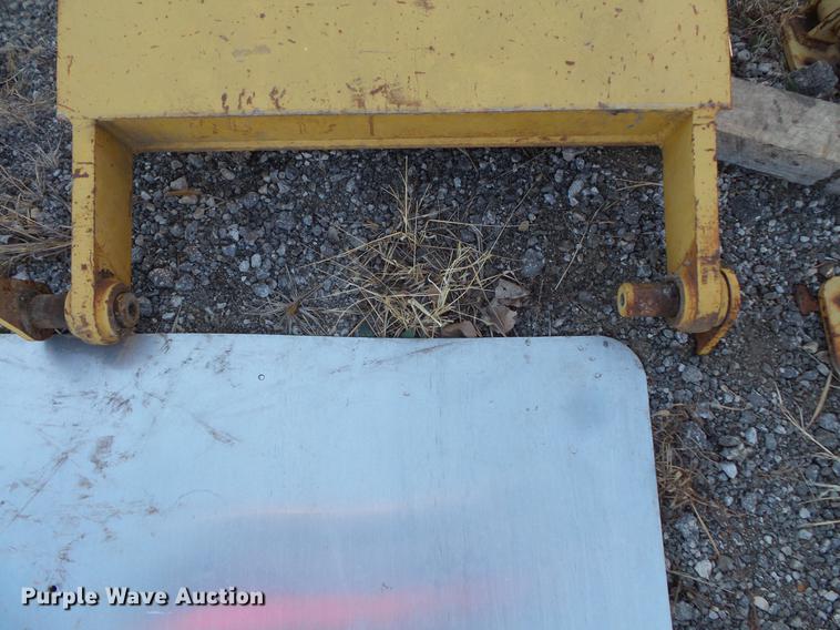 image for item EA9635 Dozer ripper