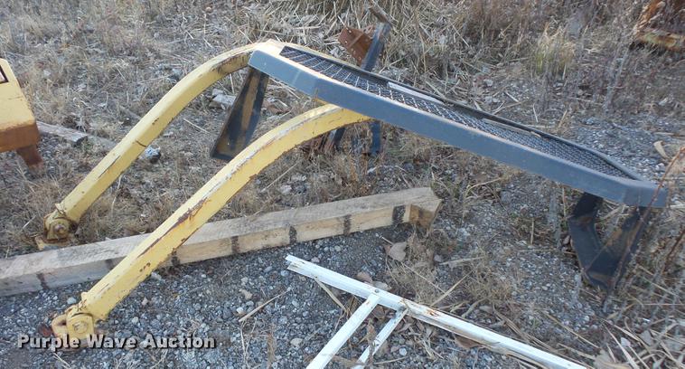 image for item EA9636 Dozer sweeps and rear screen