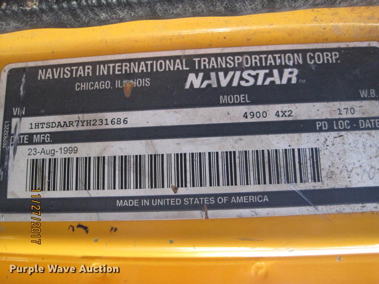 image for item EC9250 2000 International 4900 dump truck