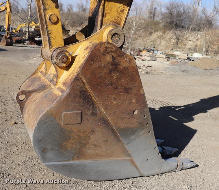image for item EC9304 2003 Caterpillar 345B L Series II excavator