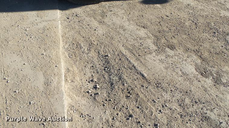 image for item EE9289 2006 GMC C7500 bucket truck