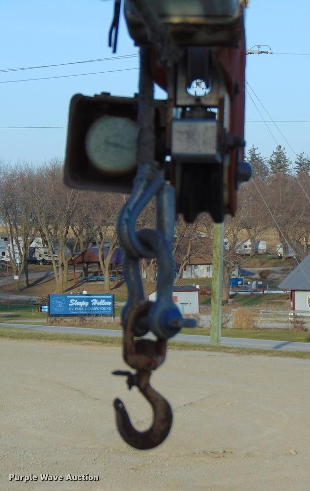 image for item EE9289 2006 GMC C7500 bucket truck