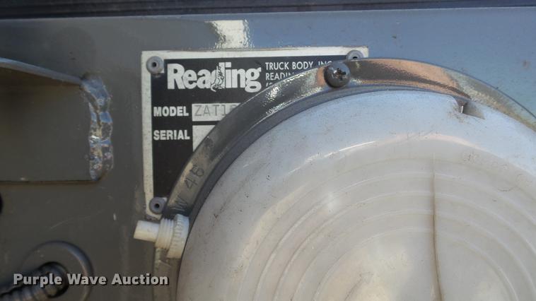 image for item EE9289 2006 GMC C7500 bucket truck