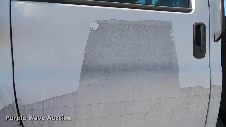 image for item EE9289 2006 GMC C7500 bucket truck