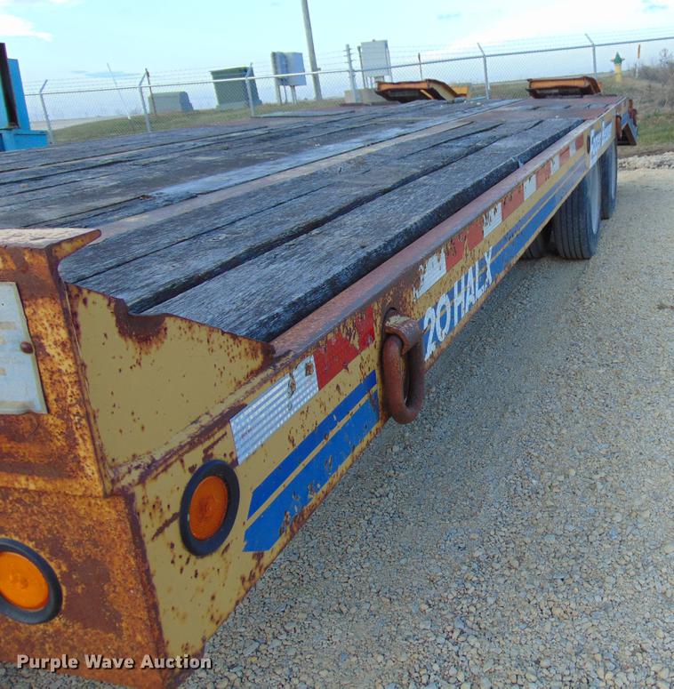 image for item EE9298 1994 Eager Beaver 20HALX equipment trailer