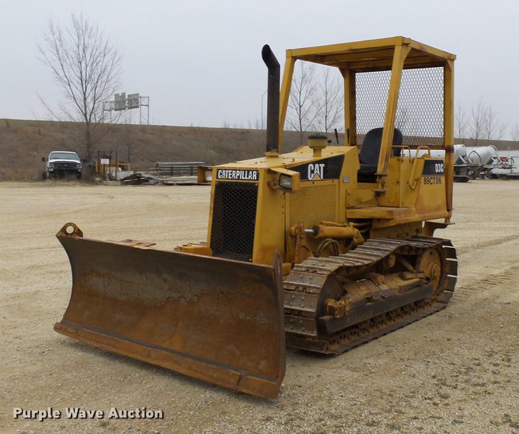 image for item EE9299 1989 Caterpillar D3C dozer