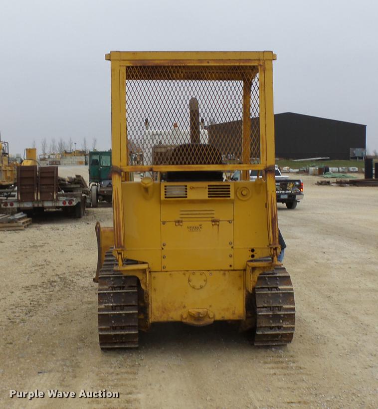 image for item EE9299 1989 Caterpillar D3C dozer
