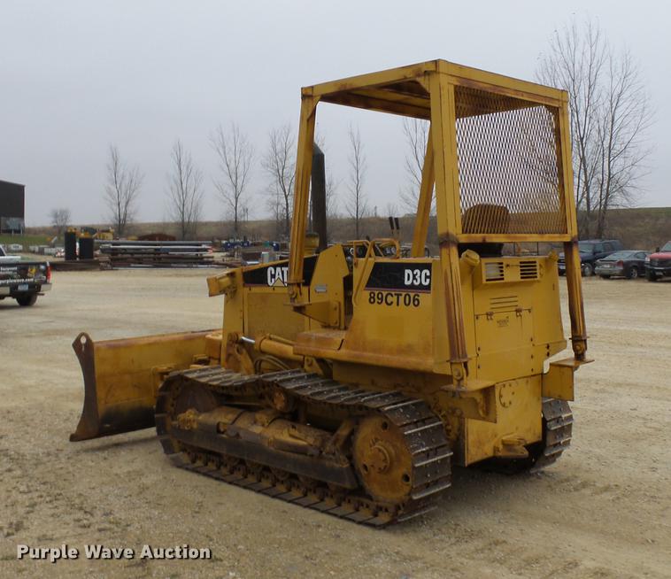 image for item EE9299 1989 Caterpillar D3C dozer