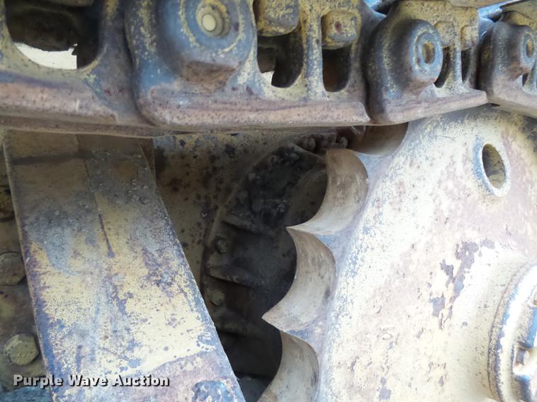 image for item EE9299 1989 Caterpillar D3C dozer