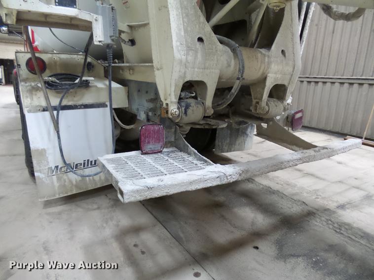 image for item EE9300 2000 Kenworth W900 ready mix truck