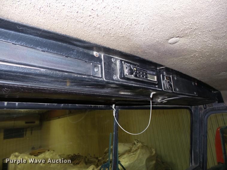 image for item EE9300 2000 Kenworth W900 ready mix truck