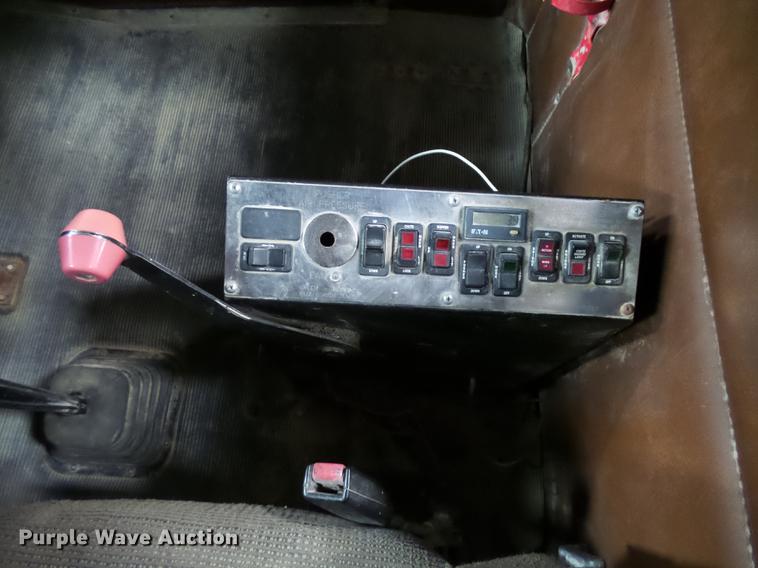 image for item EE9300 2000 Kenworth W900 ready mix truck