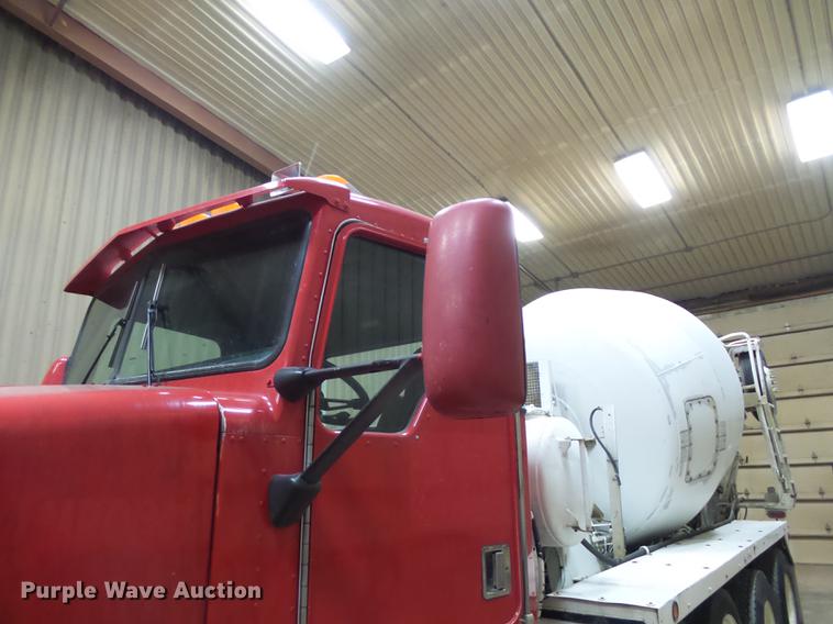 image for item EE9301 2000 Kenworth W900 ready mix truck