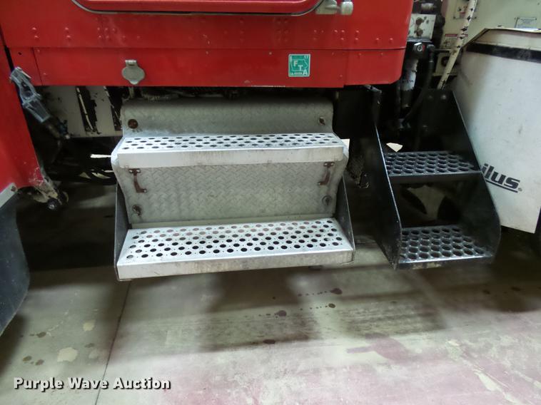 image for item EE9301 2000 Kenworth W900 ready mix truck