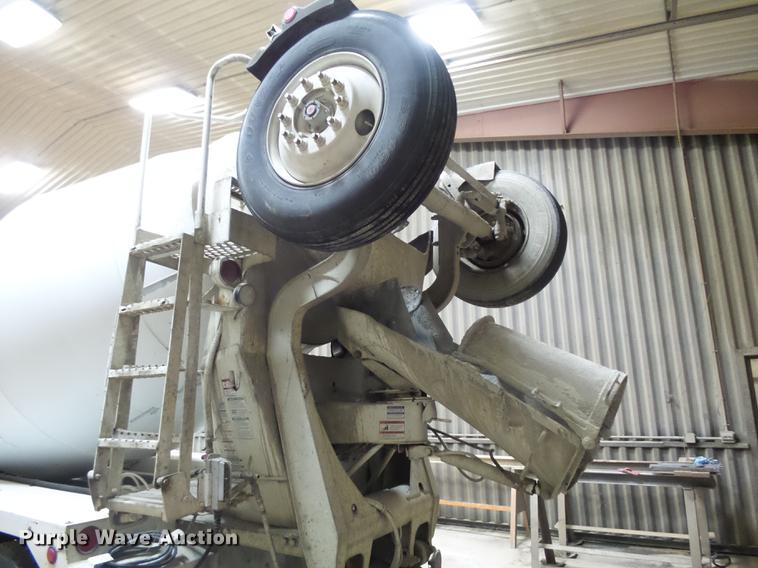 image for item EE9301 2000 Kenworth W900 ready mix truck