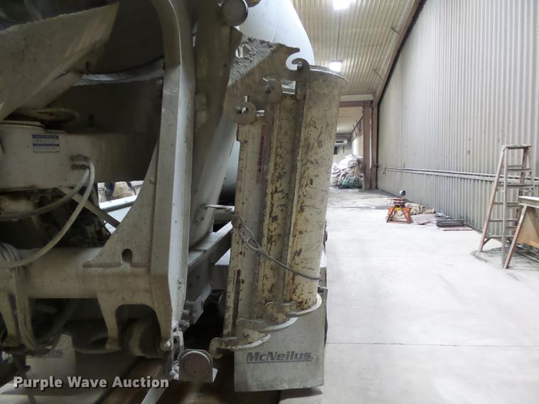 image for item EE9301 2000 Kenworth W900 ready mix truck