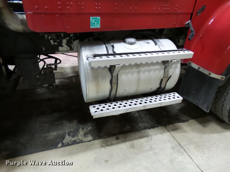 image for item EE9301 2000 Kenworth W900 ready mix truck