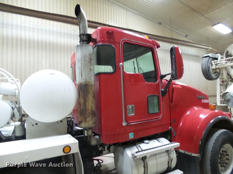 image for item EE9301 2000 Kenworth W900 ready mix truck