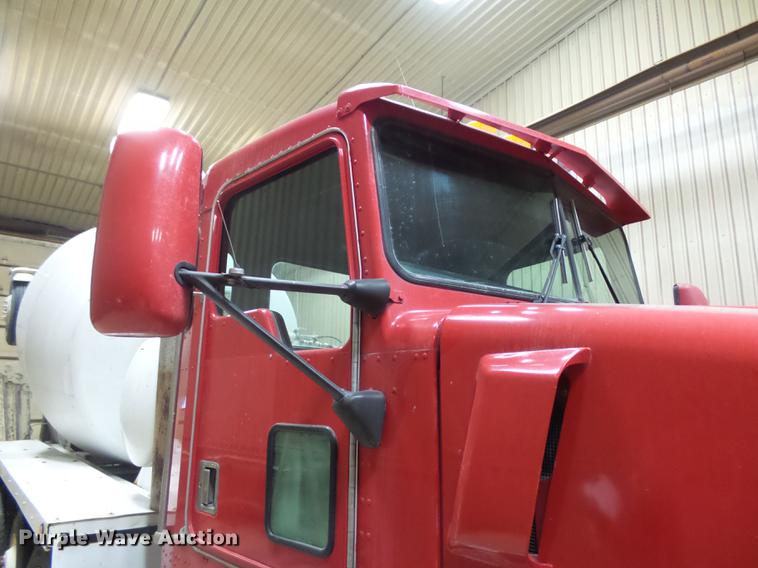 image for item EE9301 2000 Kenworth W900 ready mix truck