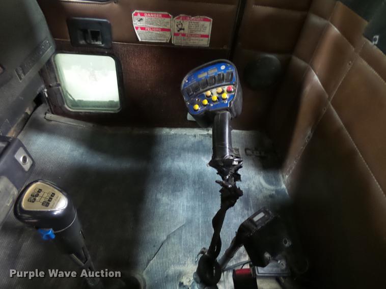 image for item EE9301 2000 Kenworth W900 ready mix truck