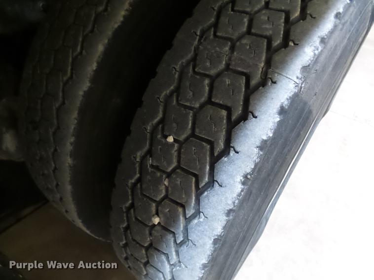 image for item EE9301 2000 Kenworth W900 ready mix truck