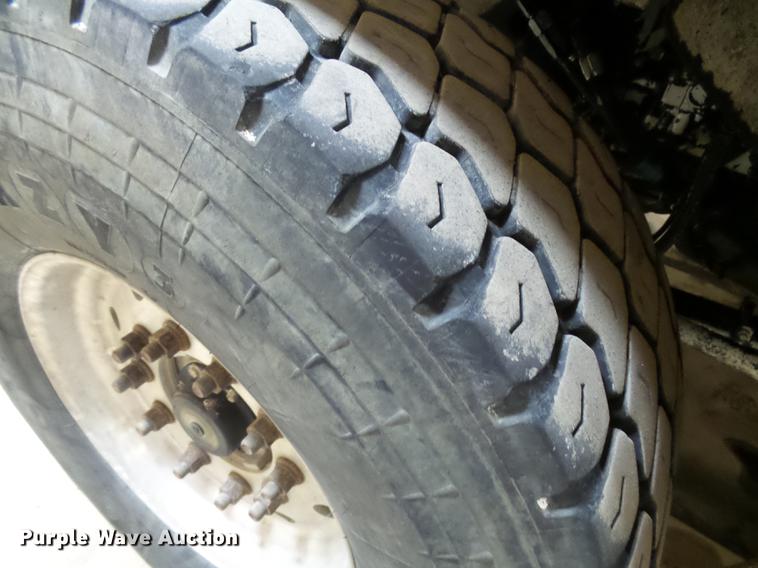 image for item EE9301 2000 Kenworth W900 ready mix truck