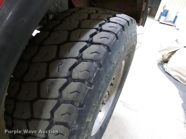 image for item EE9301 2000 Kenworth W900 ready mix truck