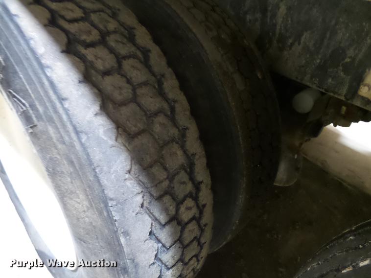 image for item EE9301 2000 Kenworth W900 ready mix truck