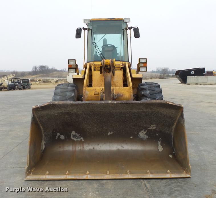 image for item EE9302 1993 Case 721B wheel loader