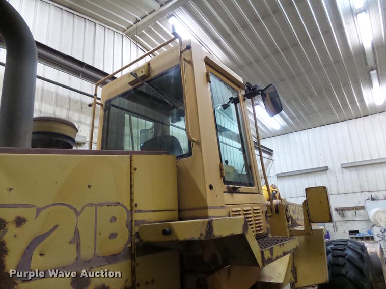 image for item EE9302 1993 Case 721B wheel loader