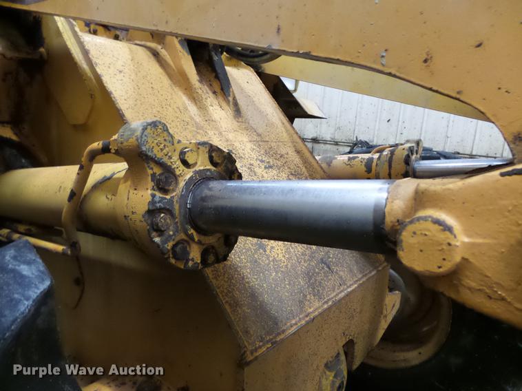 image for item EE9302 1993 Case 721B wheel loader