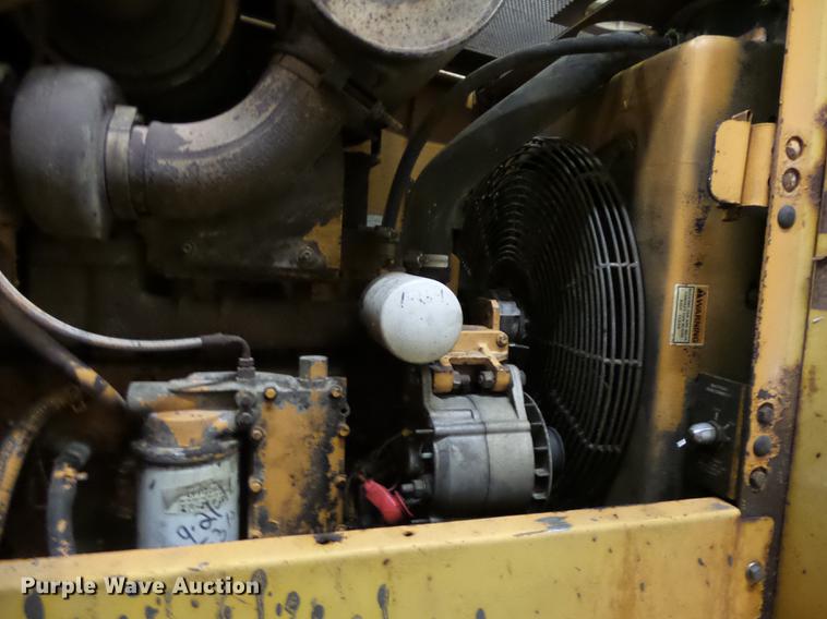 image for item EE9302 1993 Case 721B wheel loader