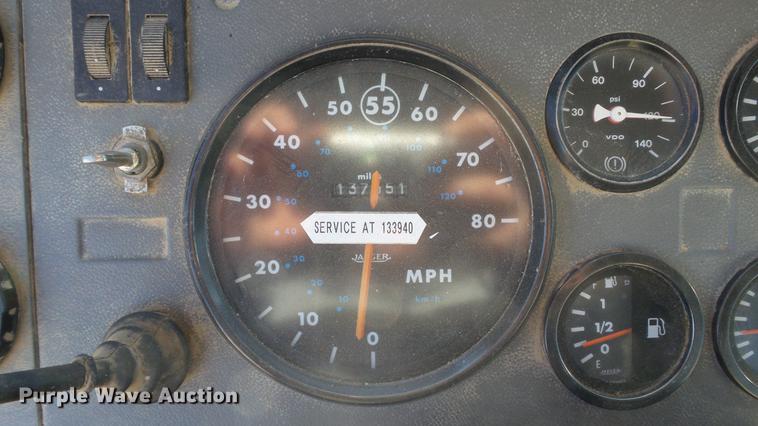 image for item EE9328 1997 Mack CS200P flatbed truck