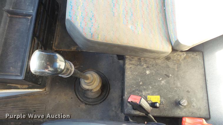 image for item EE9328 1997 Mack CS200P flatbed truck