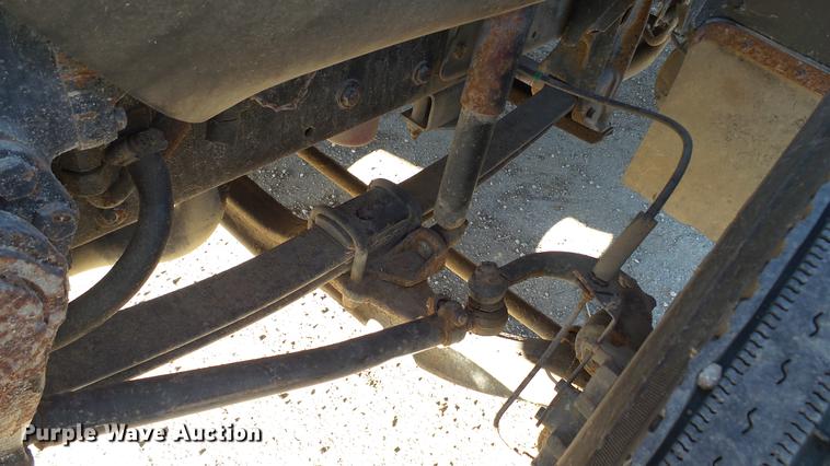 image for item EE9328 1997 Mack CS200P flatbed truck