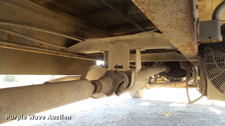 image for item EE9328 1997 Mack CS200P flatbed truck