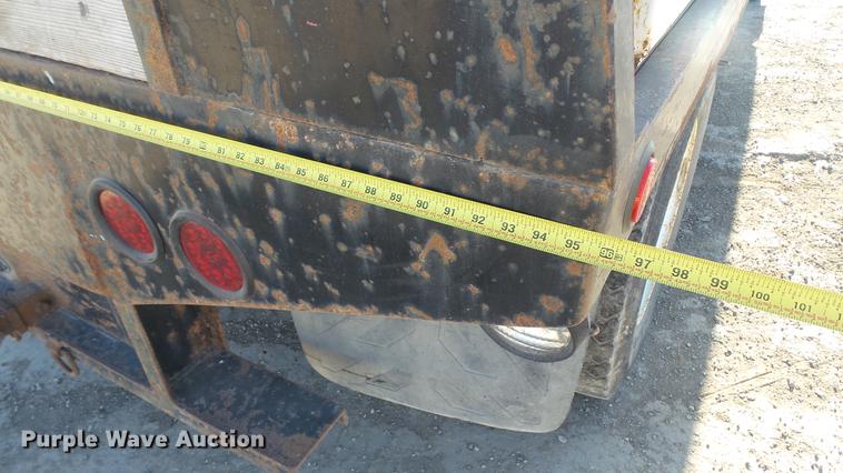 image for item EE9328 1997 Mack CS200P flatbed truck