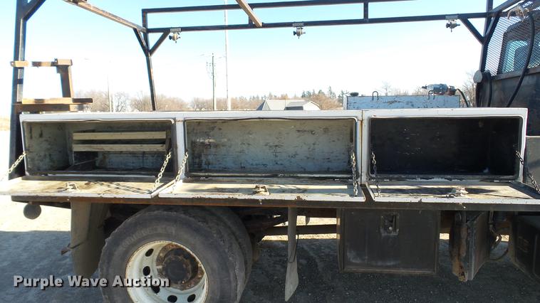 image for item EE9328 1997 Mack CS200P flatbed truck