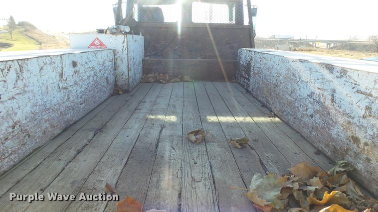 image for item EE9328 1997 Mack CS200P flatbed truck