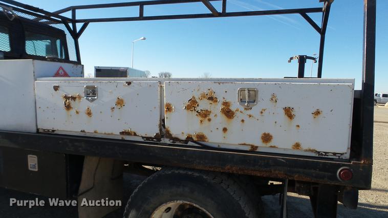 image for item EE9328 1997 Mack CS200P flatbed truck