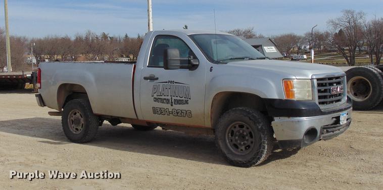 image for item EE9330 2008 GMC Sierra 2500HD pickup truck