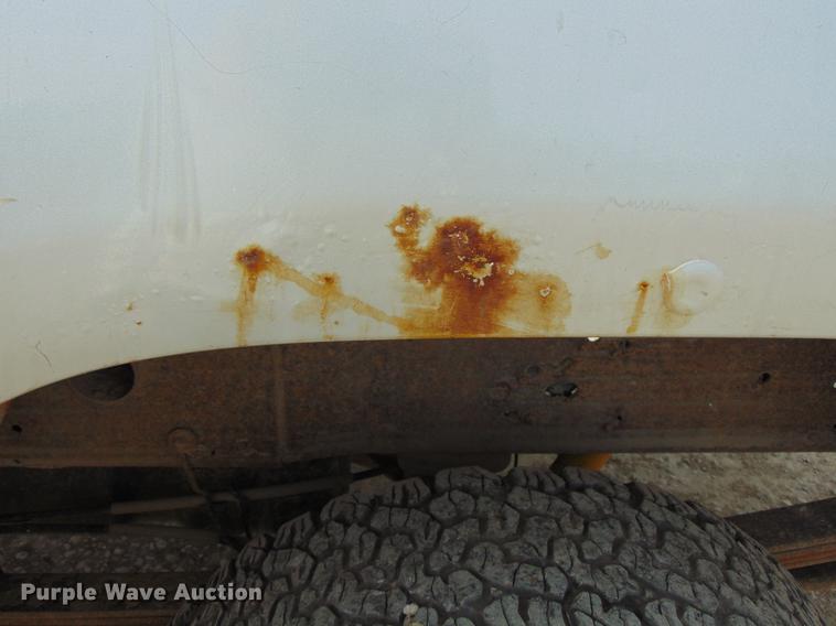 image for item EE9330 2008 GMC Sierra 2500HD pickup truck