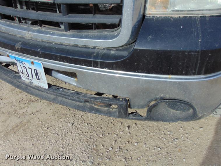 image for item EE9330 2008 GMC Sierra 2500HD pickup truck