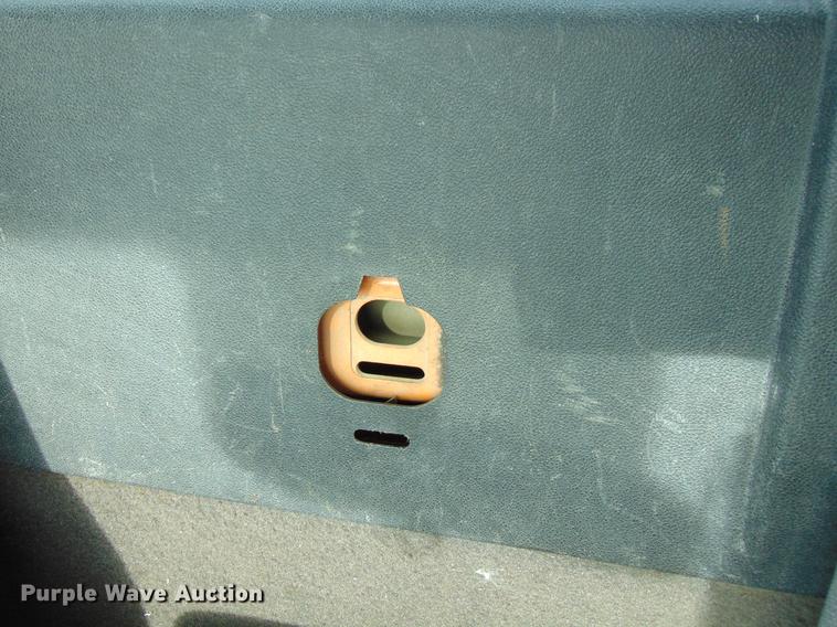 image for item EE9330 2008 GMC Sierra 2500HD pickup truck