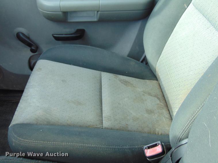 image for item EE9330 2008 GMC Sierra 2500HD pickup truck